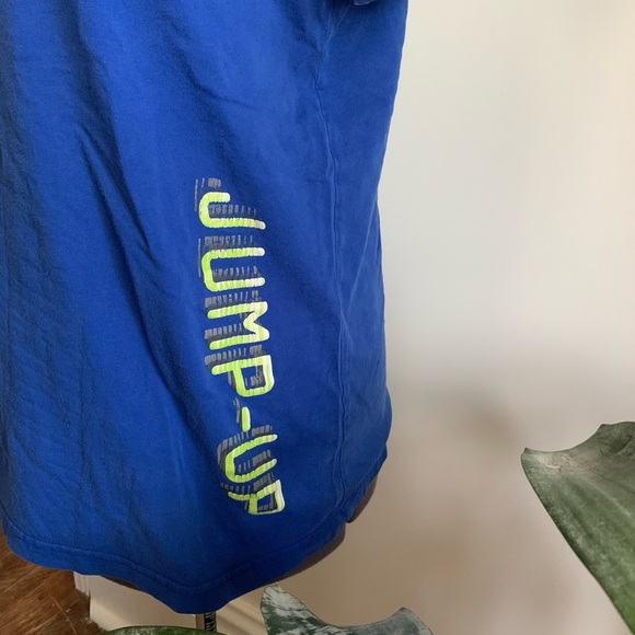 Men’s Blue graphic Tee size large - Picture 2 of 5